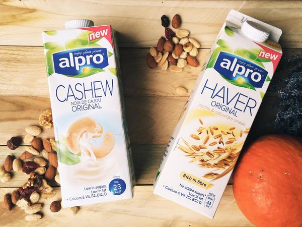 alpro cashewdrink haverdrink melk plantaardig vegetarisch vegan noten 