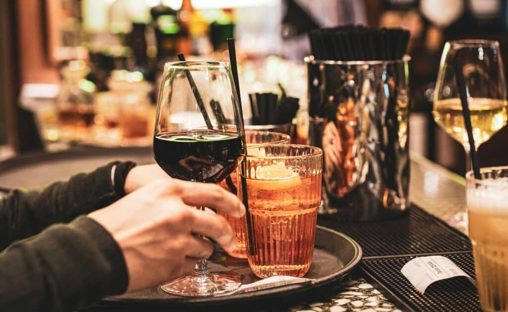 Hoe alcohol invloed heeft op je eetstoornis