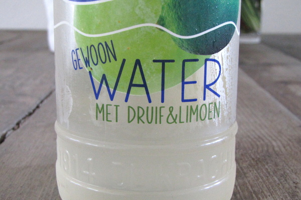 hero kokoswater en gewoon water
