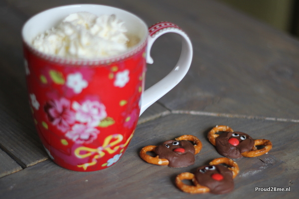 rolo pretzel rendieren kerst DIY chocolademelk slagroom pip